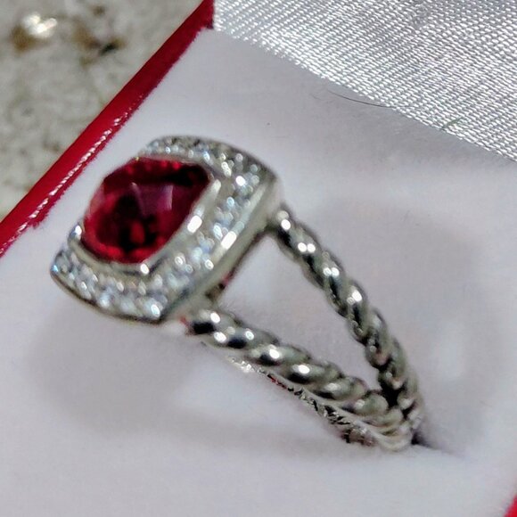 David Yurman petite Albion garnet with diamonds &  DY bag - Picture 4 of 4